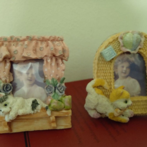 Collectible frames used, pack of 2, vintage with plaster details