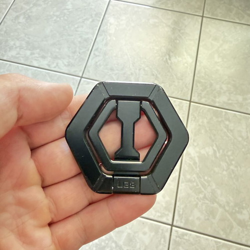 UAG Magnetic Ring Stand used