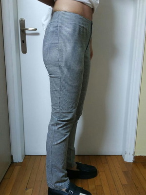 Skinny checkered Guess pants XS like new, black and white