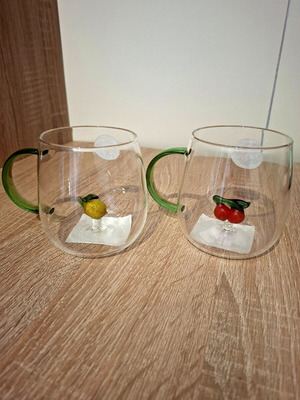 Set of 2 mugs with 3D cherry and lemon design, 400 ml