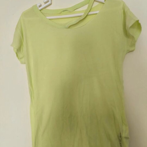 Guess women's blouse like new, light green