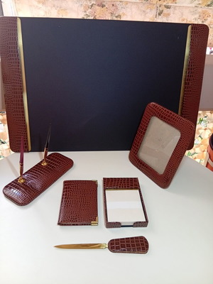 Luxury desk set of 6 pieces genuine leather croco print