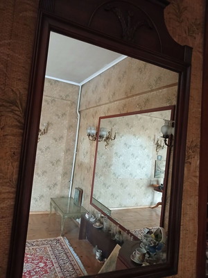 Αντίκα ξύλινος σκαλιστός καθρέφτης σαν καινούργιο, εκλεκτό ξύλο