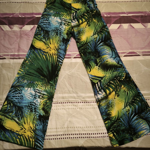 Pantelona colorful, like new, size S 36 8