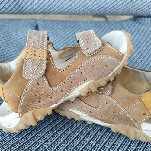 Primigi Leather Sandals Size 31 Like New Beige and Brown