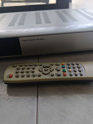 Tecview 2051FAE Satellite Receiver used, full set with remote and cables