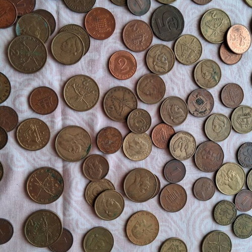 Coins used, pack of 255 pieces from various countries