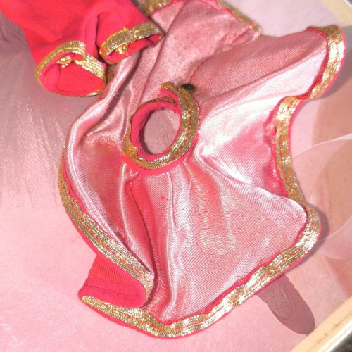 Bibibo skating set used with minor wear on the bodysuit