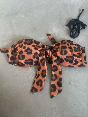 H&M Strapless Leopard Print Women's Swimwear Top like new, size 36