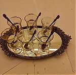  Σετ δισκάκι μπρούτζινο με ποτηράκια για τσάι εποχής 1980