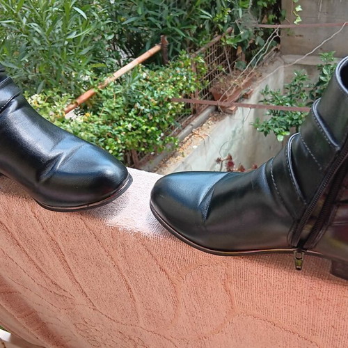 Voi&Noi low ankle boots size 37 used, black with warm lining and zipper