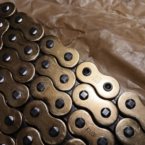 D.I.D 525VX3GB-112ZB motorcycle chain like new, gold