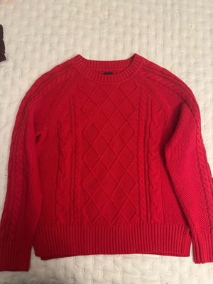 Дамски червен пуловер Gap като нов