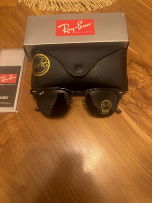 Ray Ban Clubmaster Sunglasses new, black