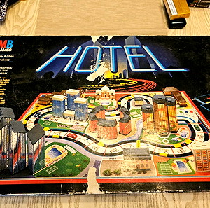 MB Επιτραπεζιο HOTEL με ελλειψεις