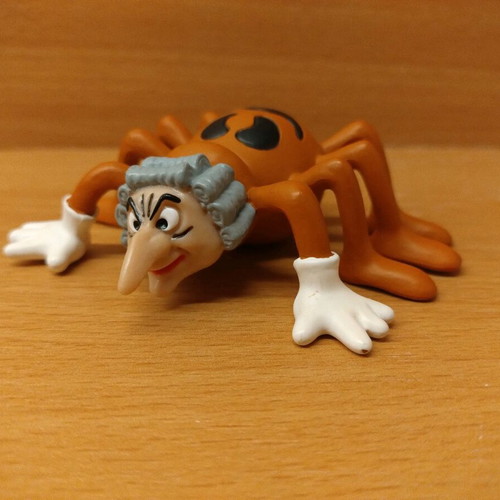 Maya the Bee plastic figures set like new