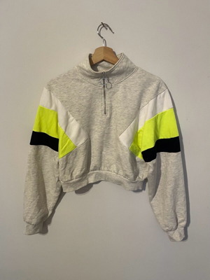 H&M Crop Sweatshirt like new, size XS