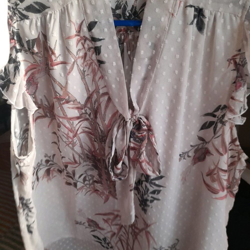 Kyara blouse used, size L, beige with ruffles