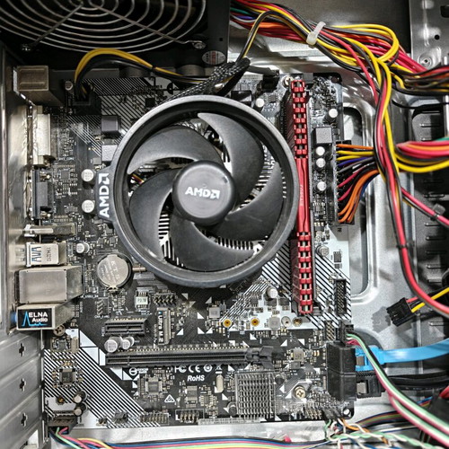 Desktop Ryzen 3 used, 8GB RAM, light gaming, no disk included