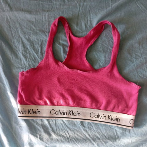 Calvin Klein sports bra used, size M, pink