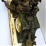  Ρολόι με άγαλμα κοπέλας, μεταλλικό με βάση μαρμάρινη, γαλλικό τέλη 19ου αιώνα.