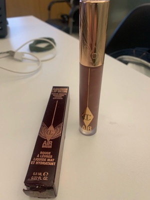 Charlotte Tilburry liquid lipstick new, pillow talk medium blur shade