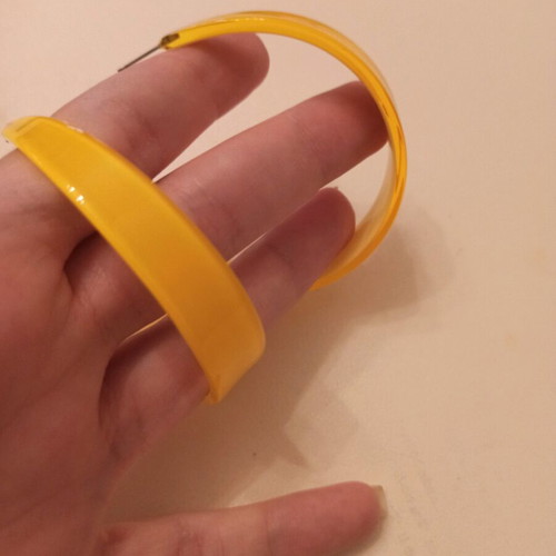 Yellow unique earrings new