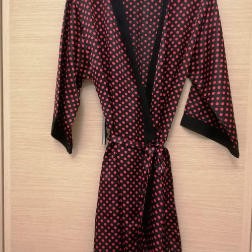 Silk Kimono Robe like new, black and burgundy red