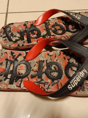 Superdry men's flip-flops used, size large 45-47, red