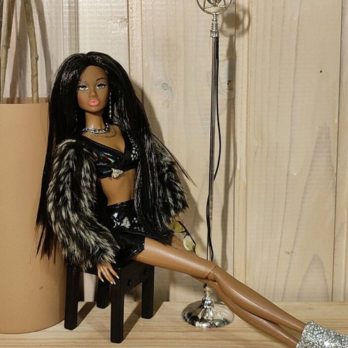 Doll Star Singer like new with retro microphone and vintage accessories