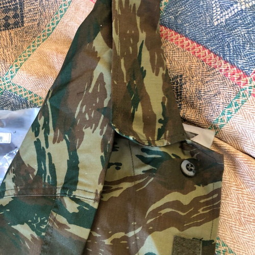 Camouflage uniform tunic size L new