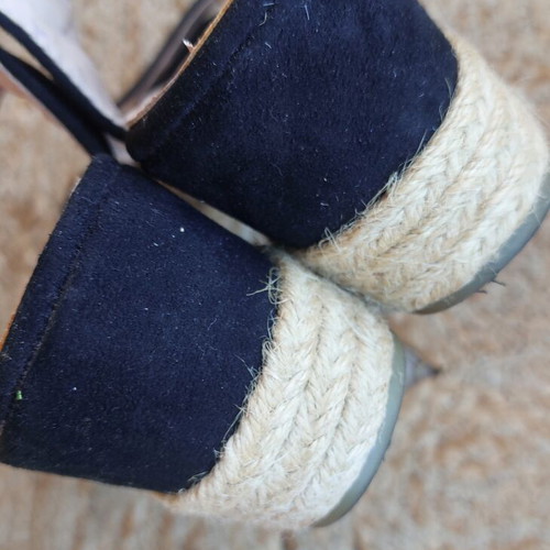 Espadrille-style platform sandals, size 37, black
