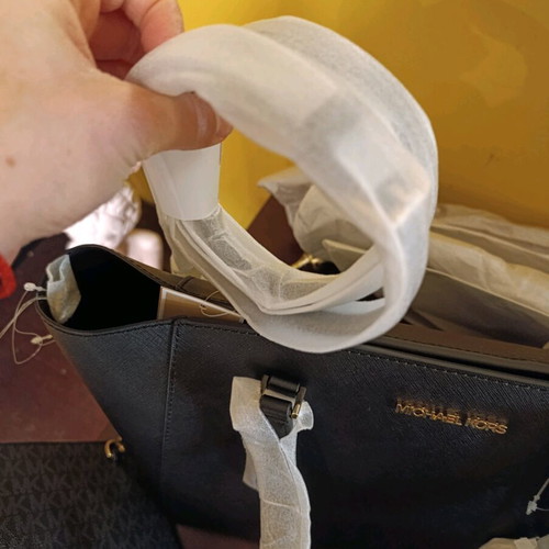 Τσάντα Michael Kors Charlotte 3 σε 1 καινούργια, μαύρη με χρυσαφί λεπτομέρειες