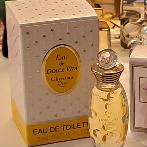 Dior μινιατούρες Eau de Dolce Vita και Miss Dior Blooming Bouquet καινούργιες