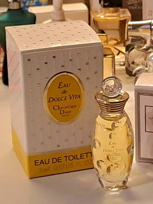 Dior μινιατούρες Eau de Dolce Vita και Miss Dior Blooming Bouquet καινούργιες