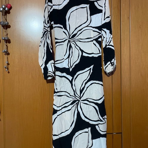 Semizie dress Zara like new with floral pattern, size M