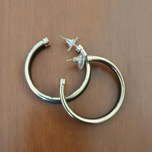 Stainless steel double-sided hoop earrings like new