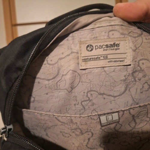 Pacsafe men's bag used with antitheft and RFID protection