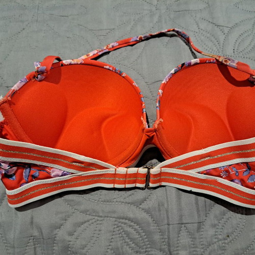 Balconette bikini top with super push-up support No S like new, red multicolor
