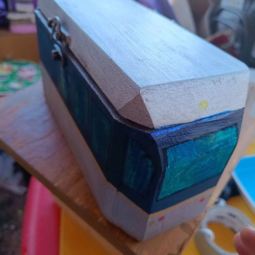Train chest new handmade, replica of Diakopto Odontotos