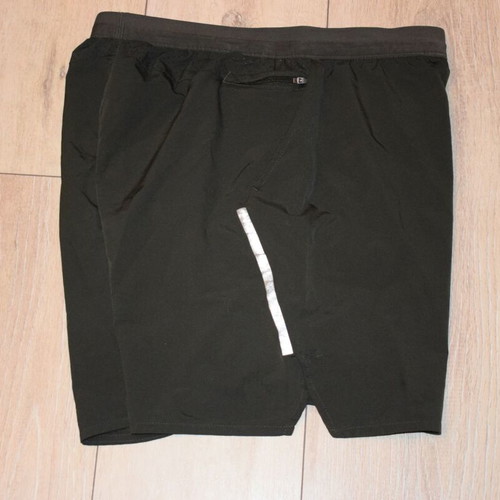 Nike Light Shorts Men size M used, green