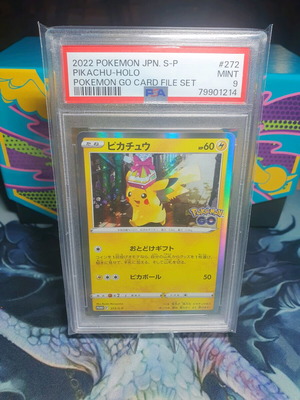 Pikachu 272 promo Sword & Shield jp Psa 9 like new