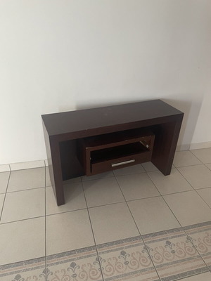 Entrance furniture used