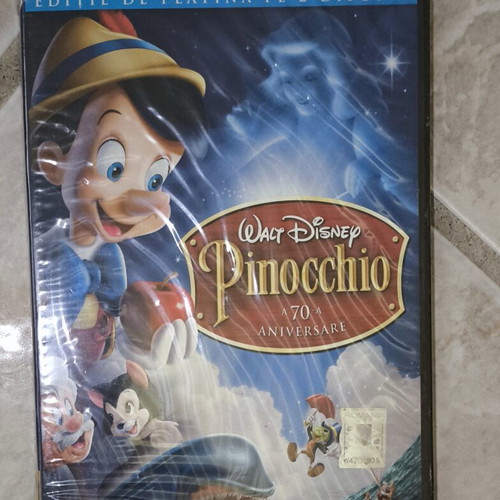 Pinocchio Disney DVD new, dubbed