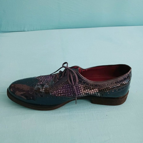 Patent Spanish shoes like new, size 41, blue