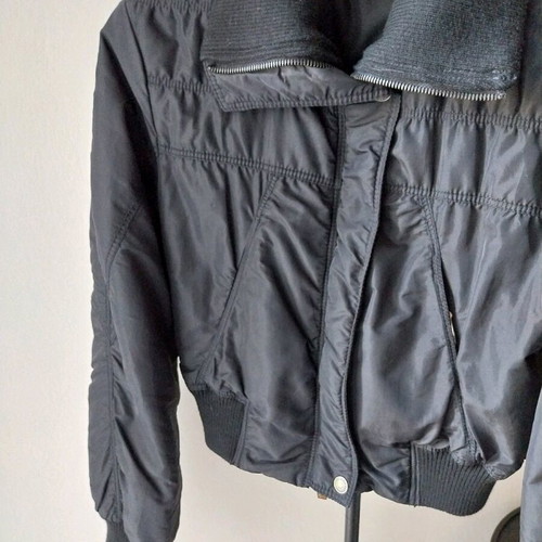 Pinko cropped puffer jacket used, size XS, black