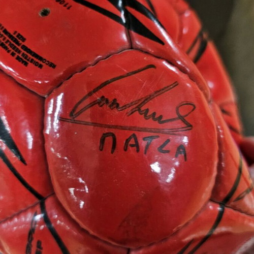 Olympiacos collectible ball with signatures 2005-2008 new
