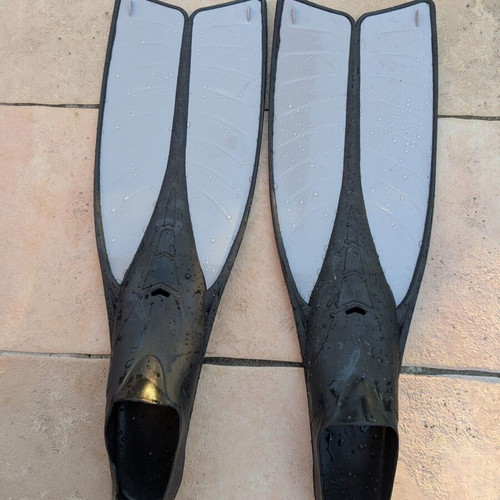 Fins size 43-44