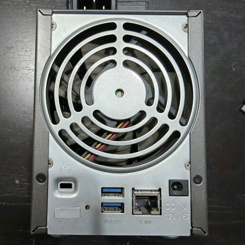 NetGear ReadyNAS Model RND-2B used, 2 HDD bays, Gigabit Ethernet