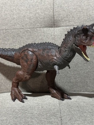 Jurassic World Control 'N Conquer Carnotaurus Toro dinosaur figure used, medium-large size